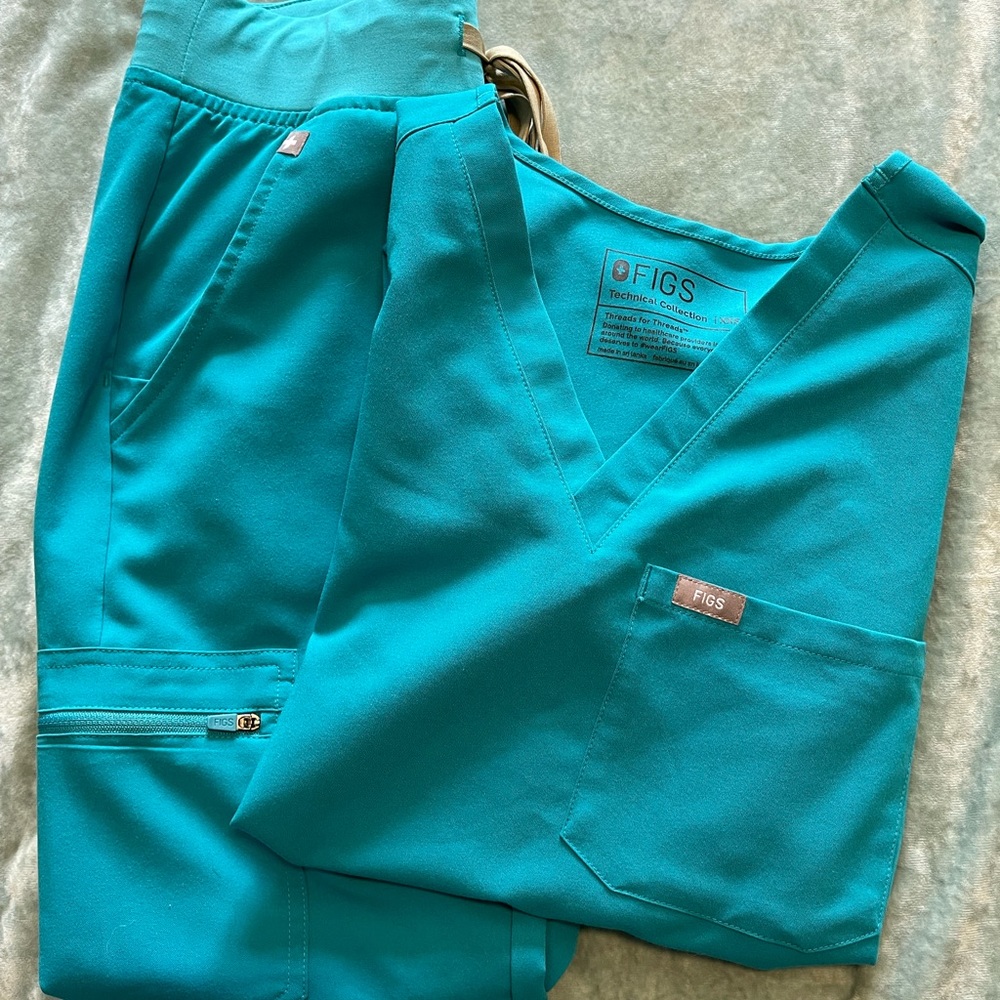 FIGS Scrubs